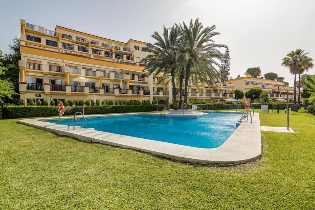 Oleholidays 715 Romana Playa Junto Al Mar Apartamento *