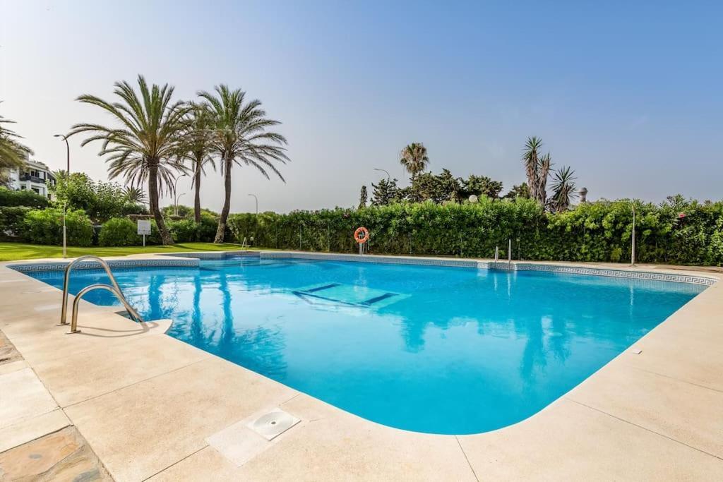 Oleholidays 715 Romana Playa Junto Al Mar Apartamento *